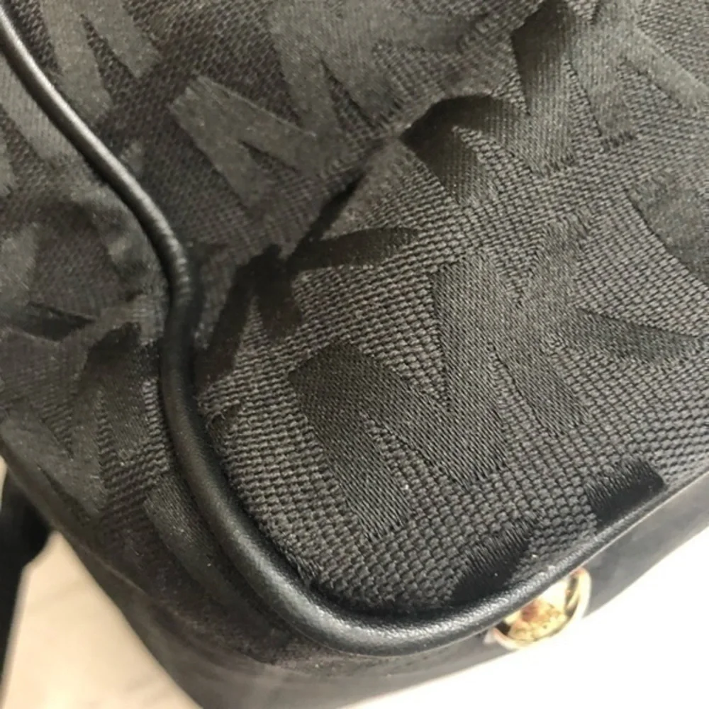 Michael kors black signature mk barrel bag